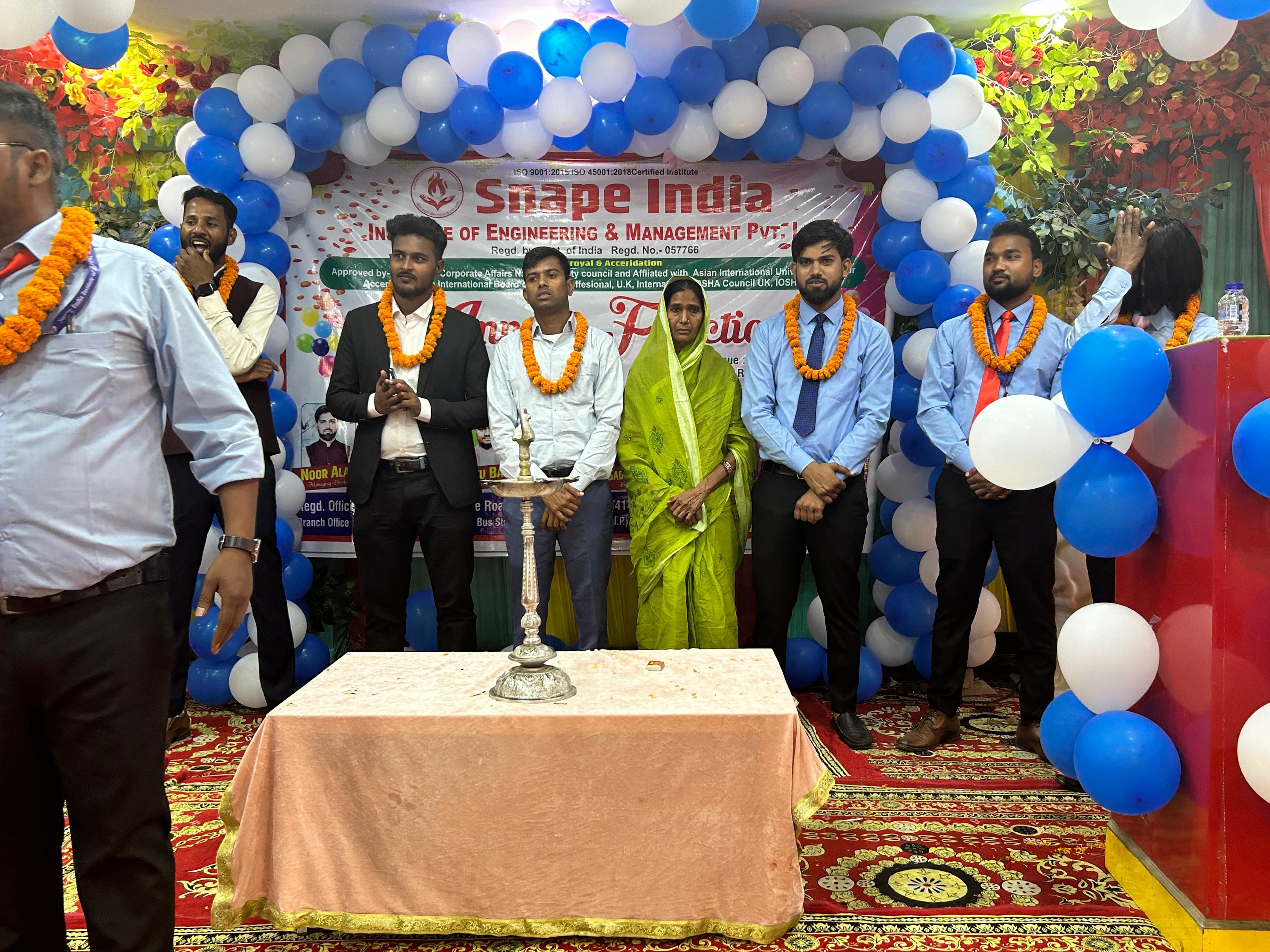 img/gallery//image (21).jpeg